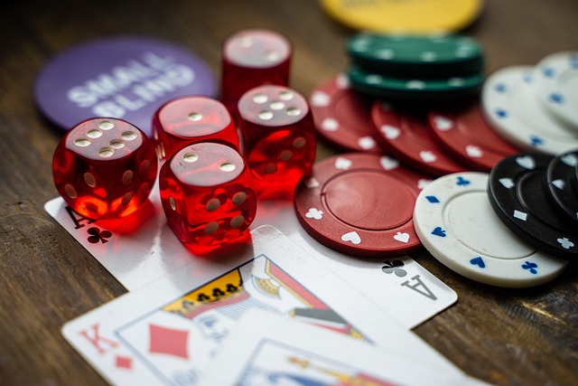 online poker cards and chips